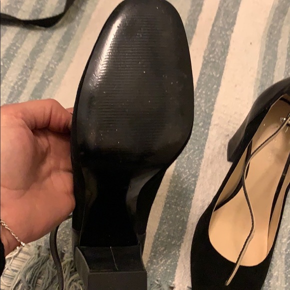 Shoes - Picture 3 of 4